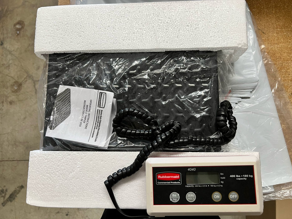 Rubbermaid Commercial Products Digital Receiving Scale 400-Pound Capacity - Used