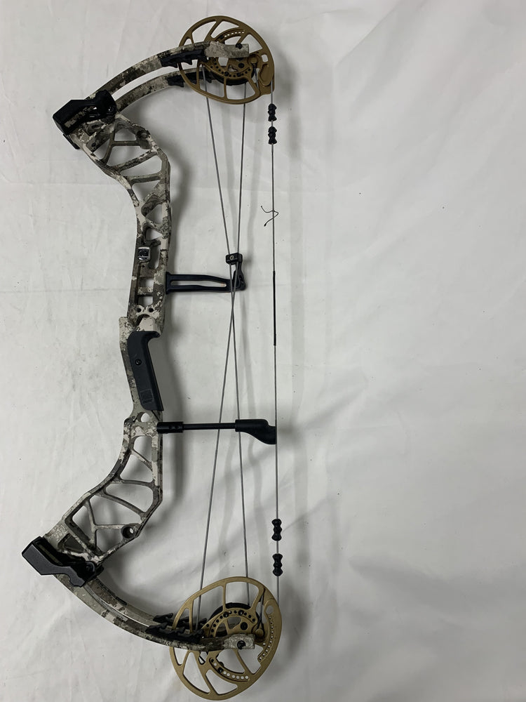 Bear Divergent EKO Compound Bow Right Hand 338 FPS Veil Alpine 70lbs - Used