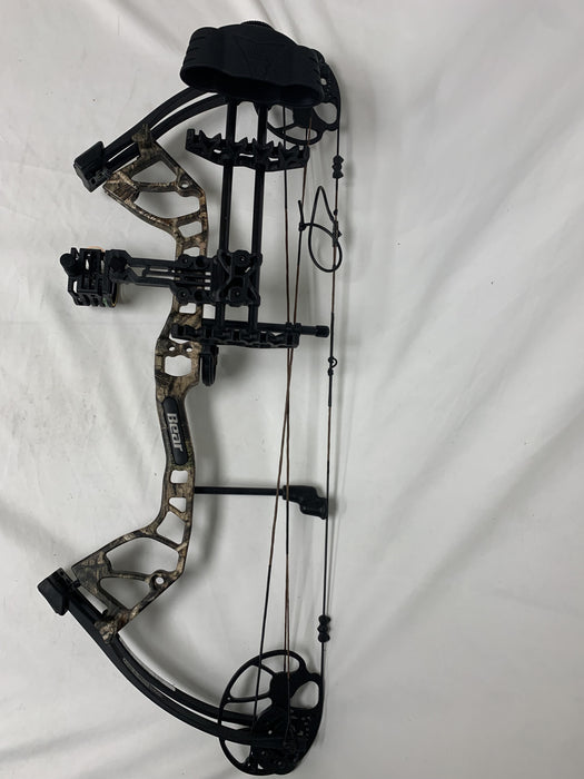 Bear Archery Royale RTH Compound Bow 5-50 lbs Realtree Edge LH - Open Box