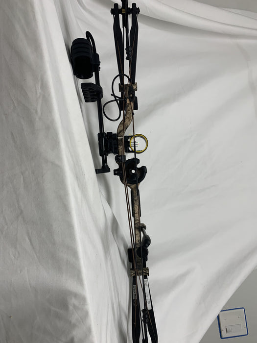 Bear Archery Royale RTH Compound Bow 5-50 lbs Realtree Edge LH - Open Box