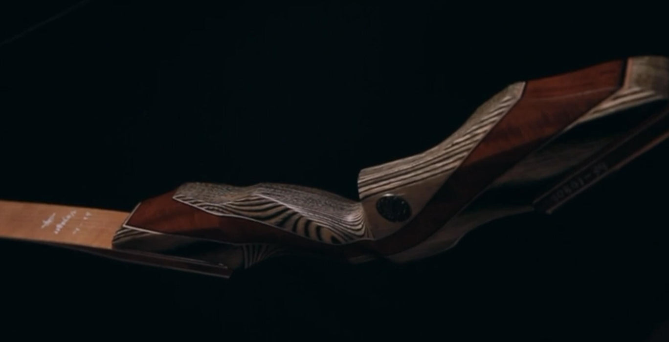 SAS Voyager 62" Premium Takedown Hunting Archery Recurve Bow Package